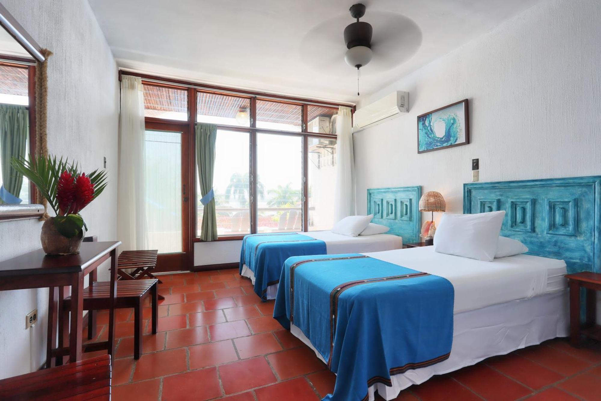 Villa Caribe Livingston Ngoại thất bức ảnh